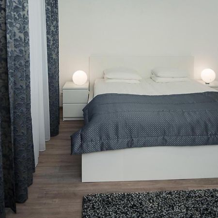 Laurentroom Central Park Ukmergė 外观 照片